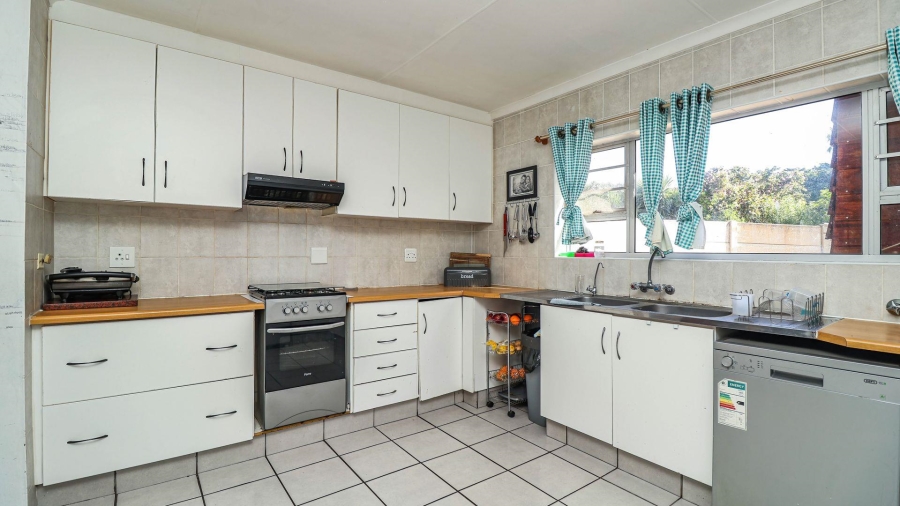 4 Bedroom Property for Sale in Little Brak River Western Cape